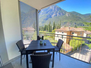 Il Mandorlo Fiorito Riva Del Garda